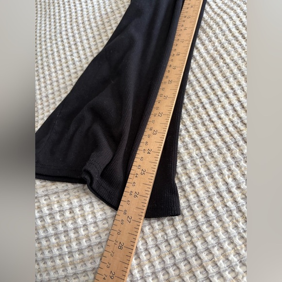 See you Monday Anthropologie jumpsuit wide leg ribbed black short sleeve size M - Picture 12 of 13